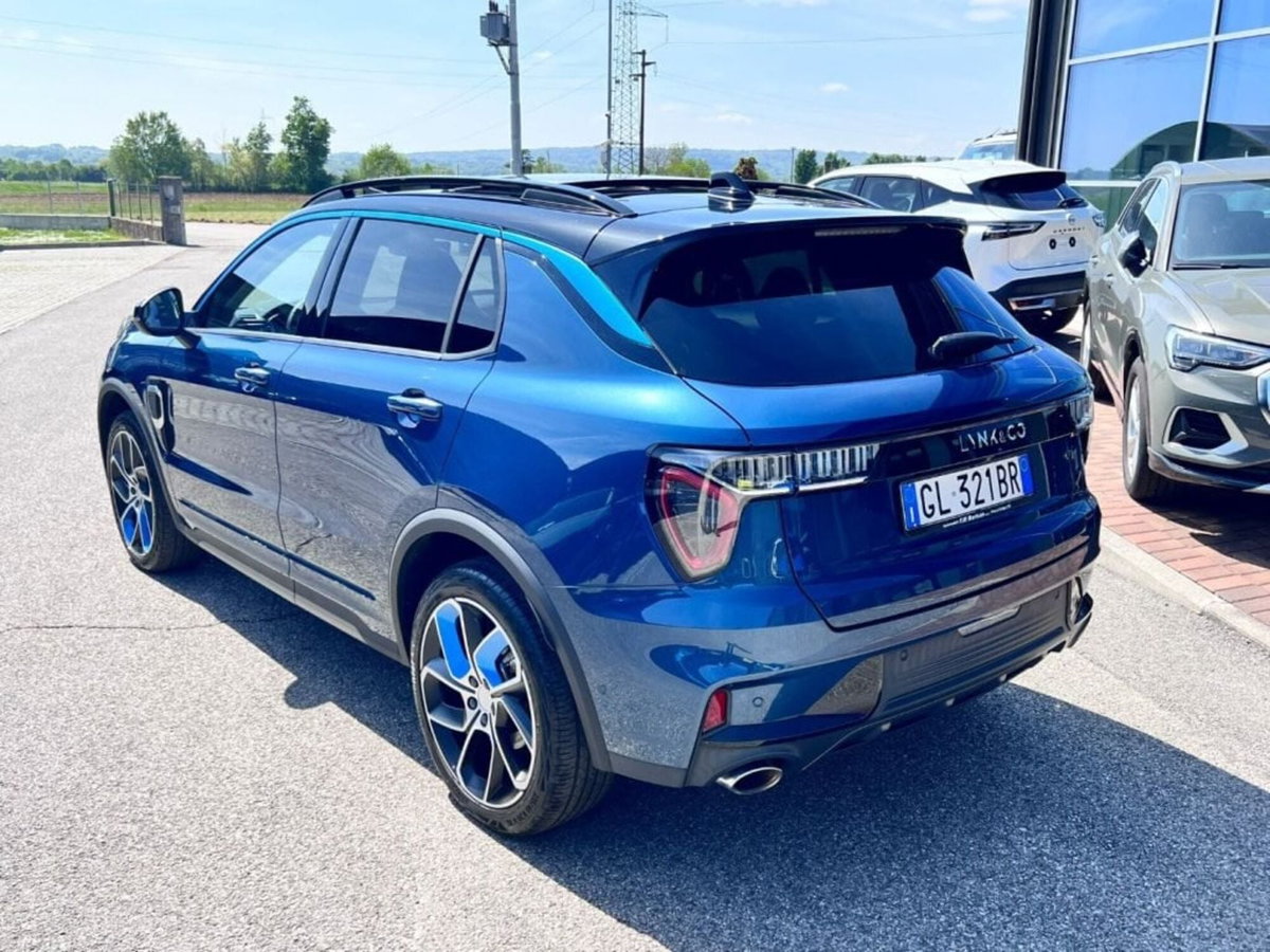 Lynk & Co 01 01 1.5 td phev (4)