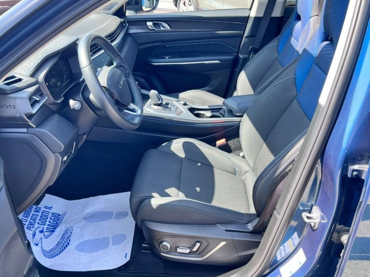 Lynk & Co 01 01 1.5 td phev (5)