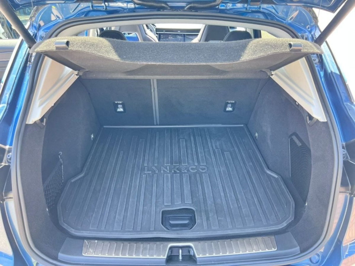 Lynk & Co 01 01 1.5 td phev (8)