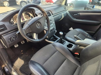 Mercedes-Benz Classe B 180 CDI Sport (10)