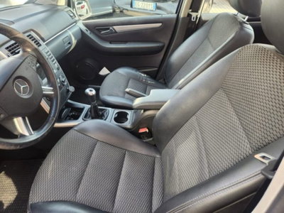 Mercedes-Benz Classe B 180 CDI Sport (11)