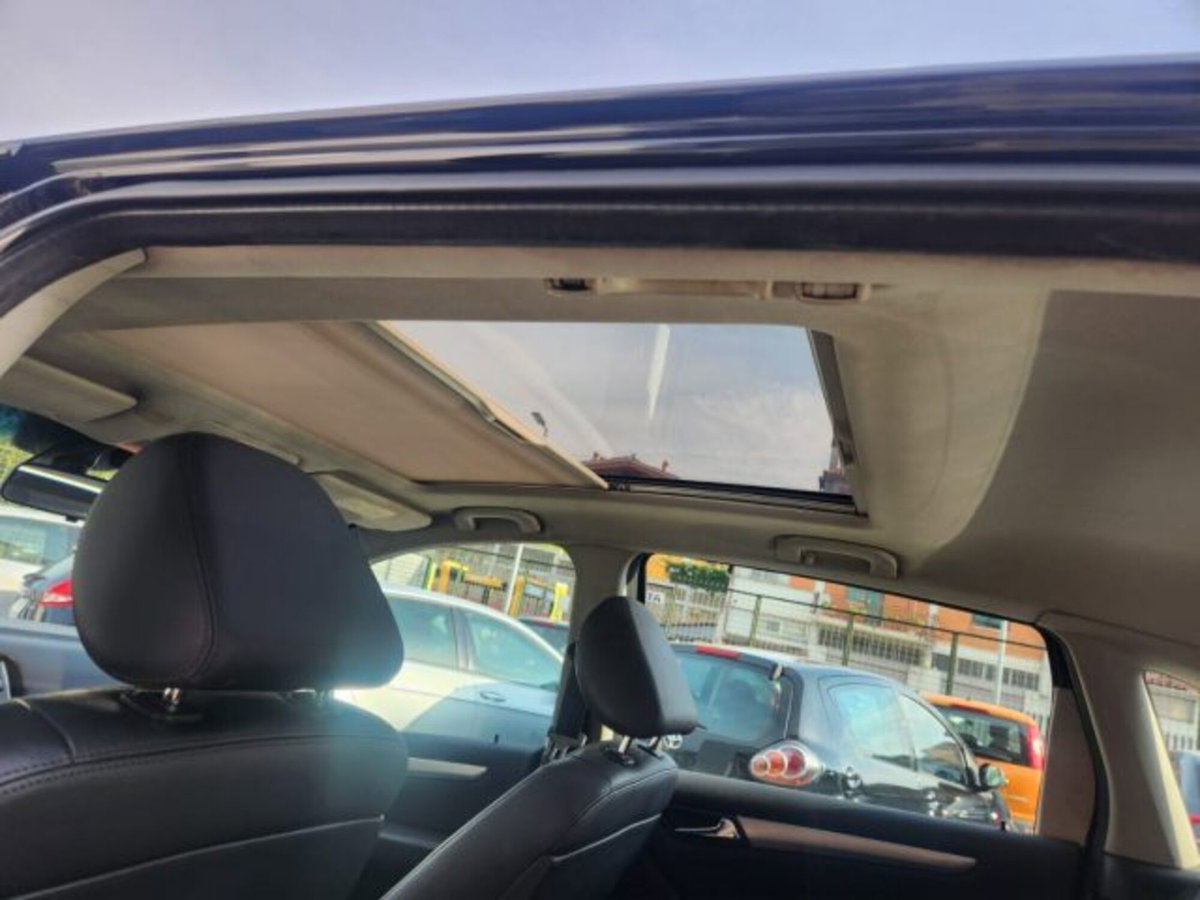 Mercedes-Benz Classe B 180 CDI Sport (16)