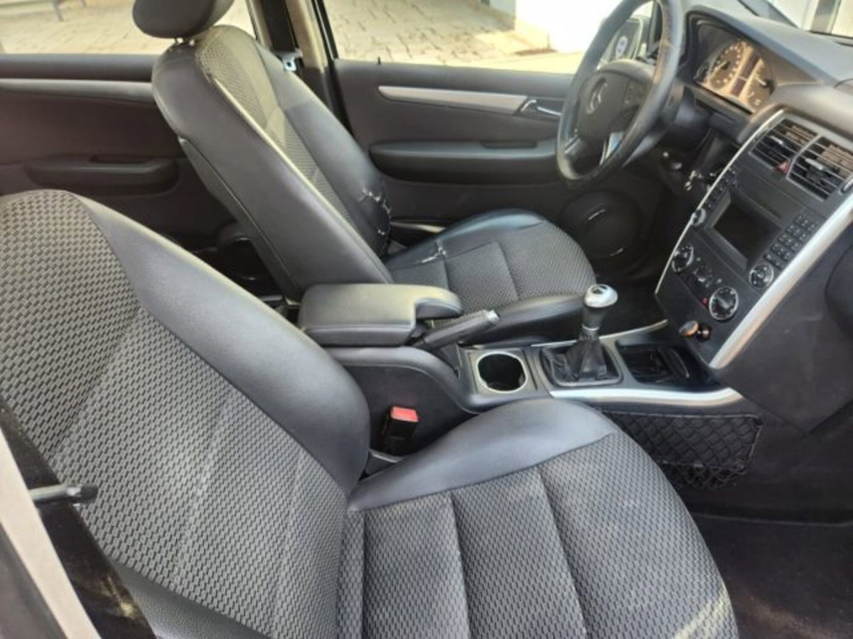 Mercedes-Benz Classe B 180 CDI Sport (18)