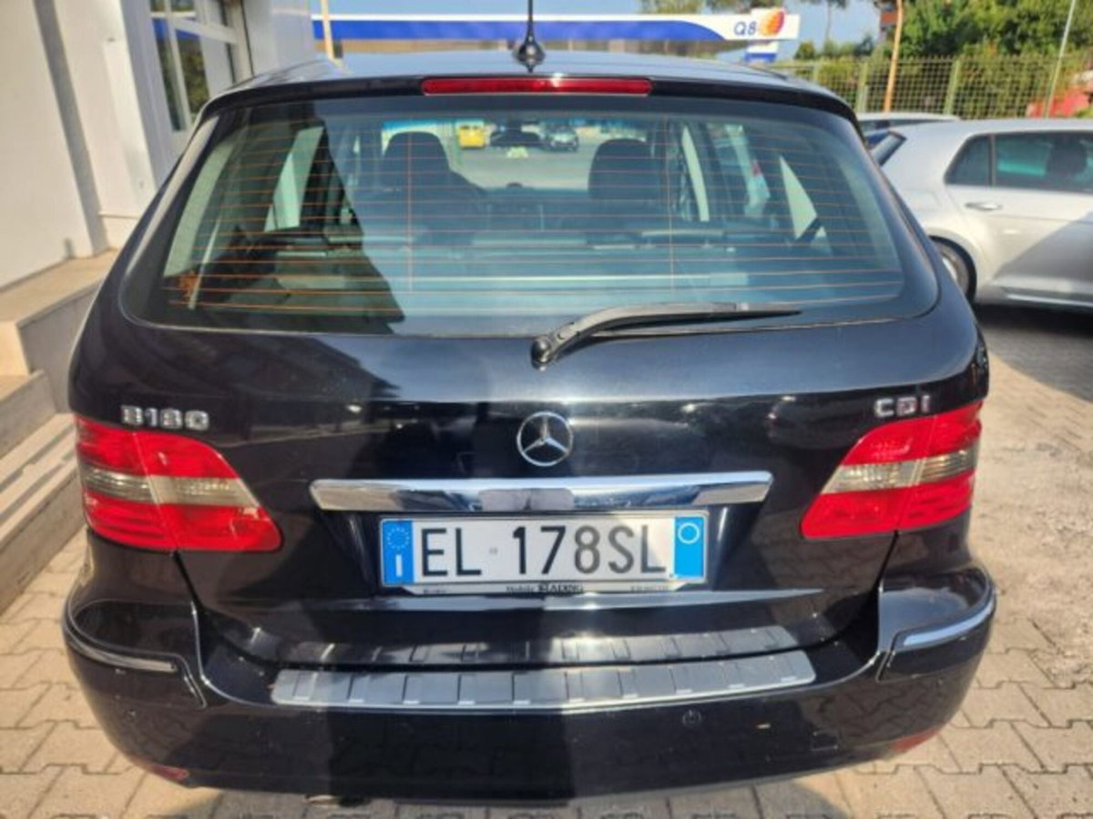 Mercedes-Benz Classe B 180 CDI Sport (5)