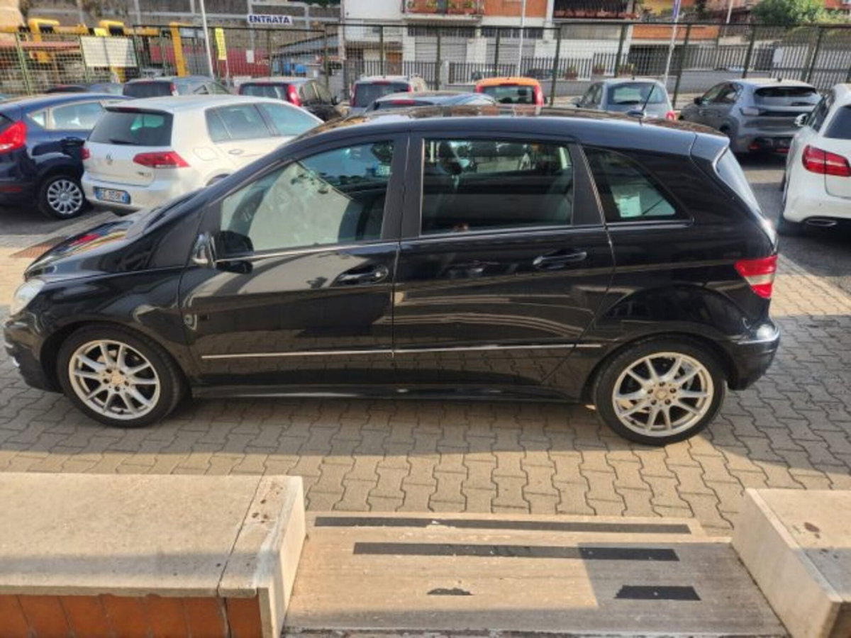 Mercedes-Benz Classe B 180 CDI Sport (8)