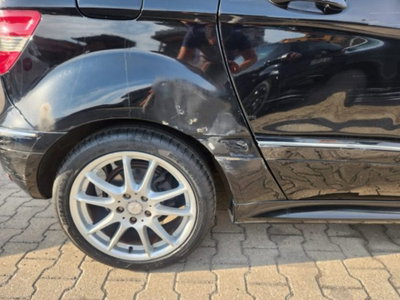 Mercedes-Benz Classe B 180 CDI Sport (9)