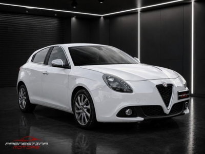 Alfa Romeo Giulietta 1.6 JTDm Super 120cv tct (2)