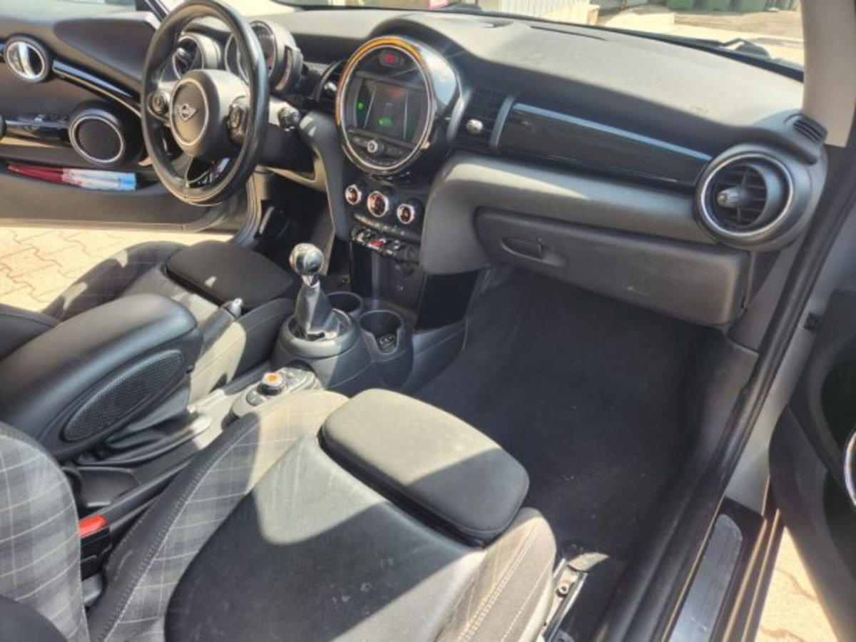 MINI Mini 1.5 One 75 CV (11)