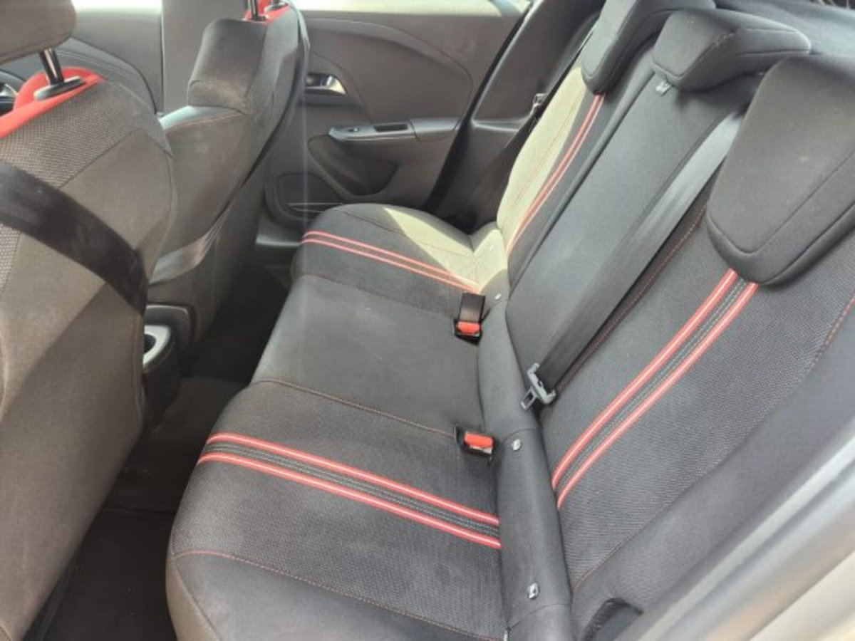 Opel Corsa 1.2 100 CV GS Line (14)