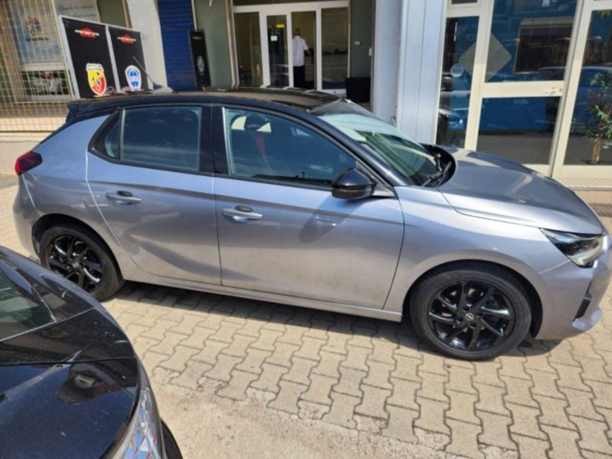 Opel Corsa 1.2 100 CV GS Line (7)