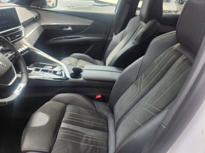 Peugeot 3008 1.2 hybrid GT Exclusive 145cv e-dcs6 (10)