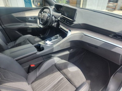 Peugeot 3008 1.2 hybrid GT Exclusive 145cv e-dcs6 (14)