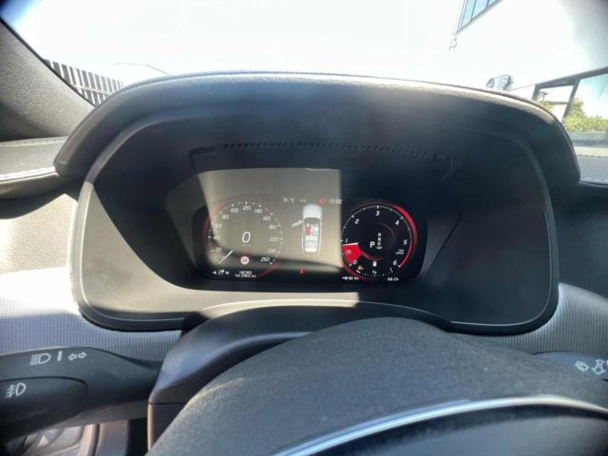 Volvo V90 B4 Geartronic R-design (11)