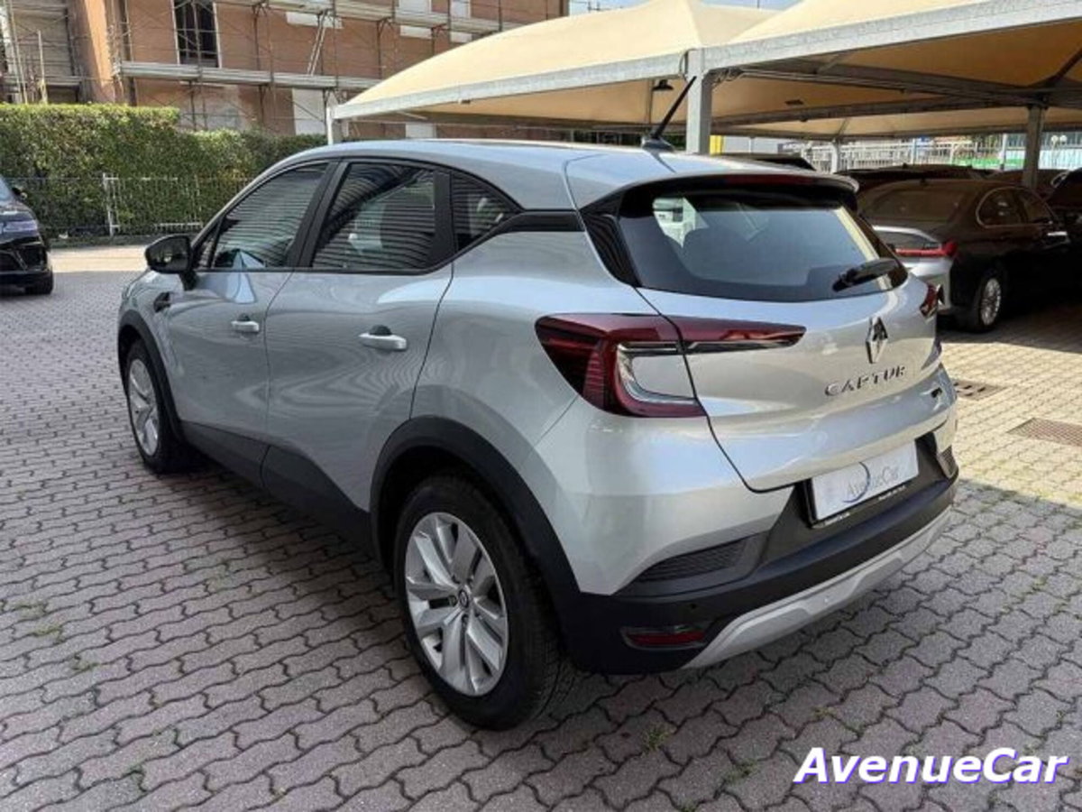 Renault Captur Full Hybrid E-Tech 145 CV Equilibre (7)