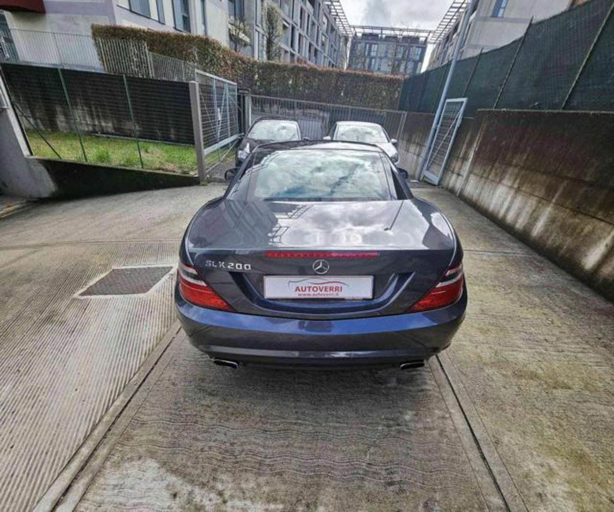 Mercedes-Benz SLK 200 BlueEFFICIENCY Premium (9)