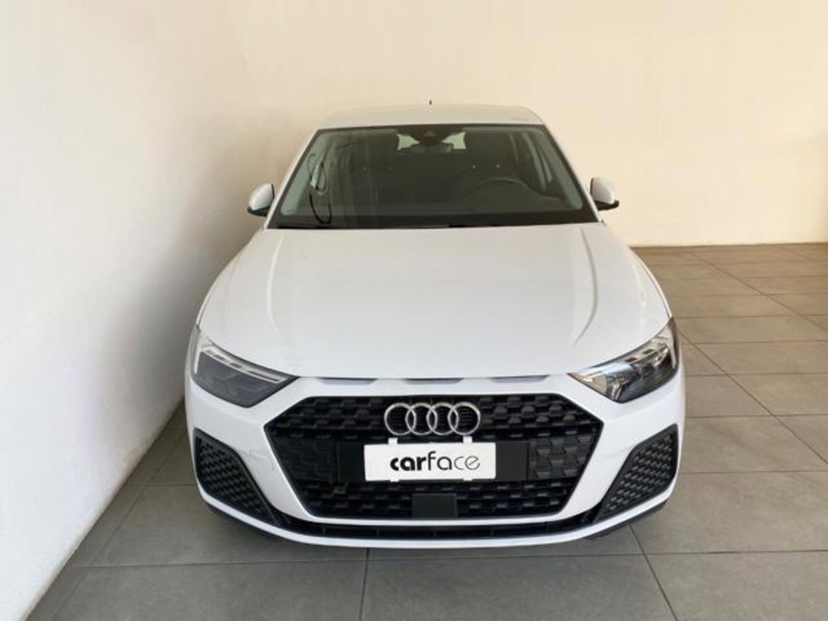 Audi A1 Sportback Sportback 25 1.0 tfsi Business (2)