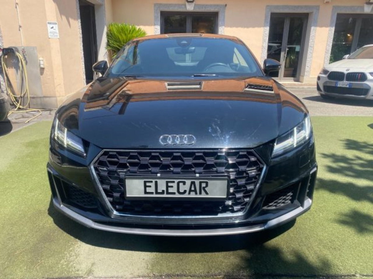 Audi TT Coupé 40 TFSI S tronic (2)