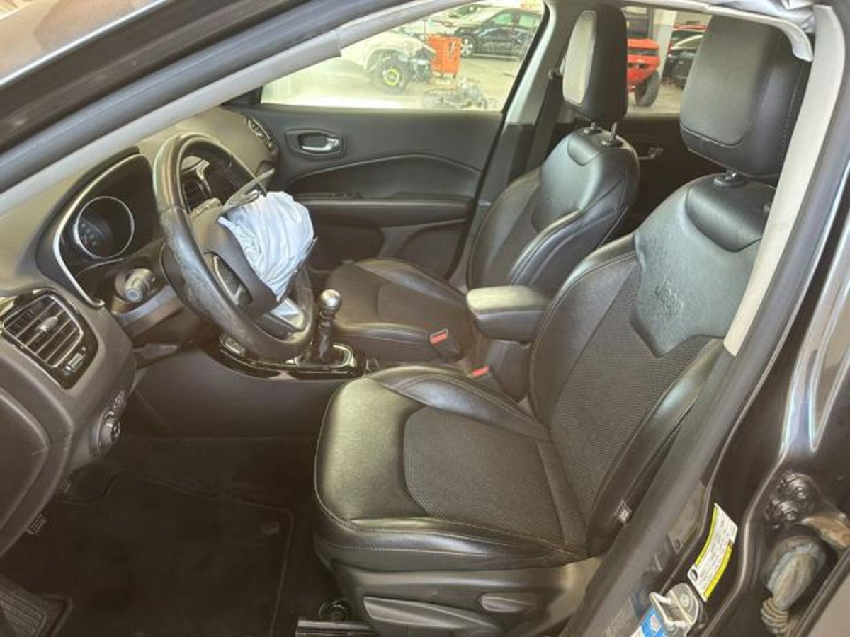 Jeep Compass 1.6 Multijet II 2WD Limited (11)