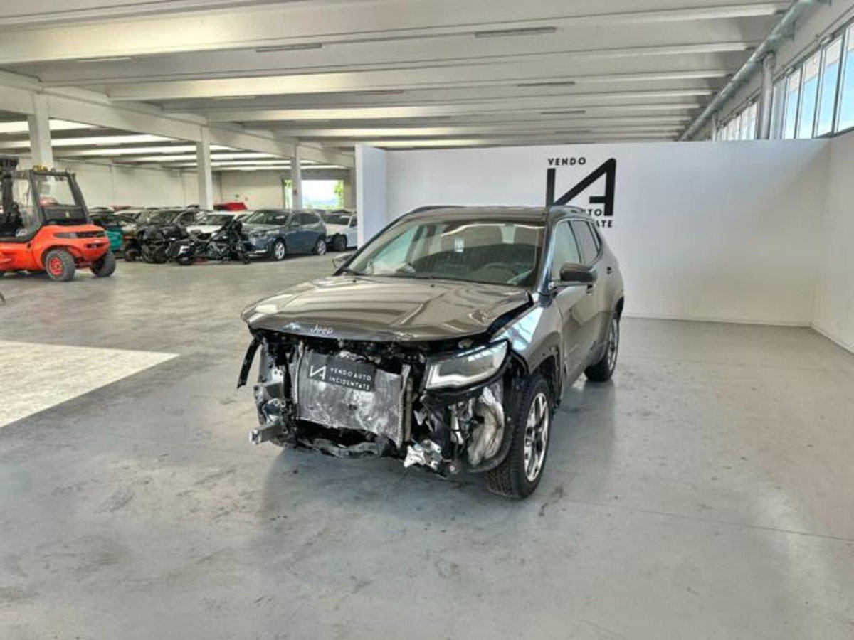 Jeep Compass 1.6 Multijet II 2WD Limited (3)