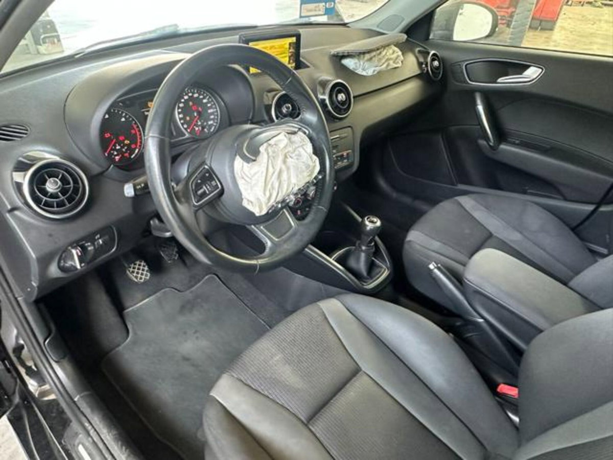 Audi A1 Sportback 1.4 TDI (13)