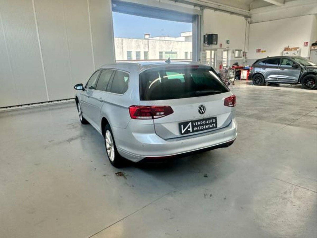 Volkswagen Passat Variant 2.0 TDI SCR 122 CV EVO DSG Business (5)