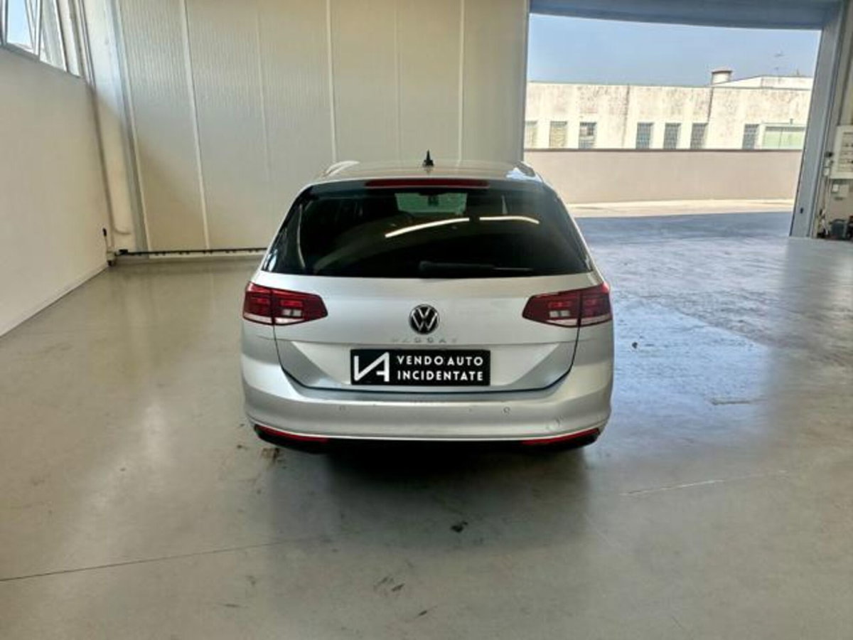 Volkswagen Passat Variant 2.0 TDI SCR 122 CV EVO DSG Business (6)