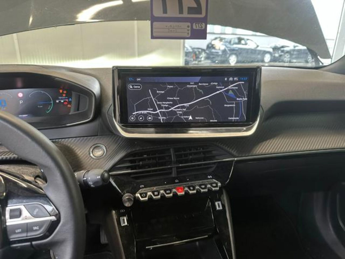 Peugeot 2008 1.2 hybrid Active 136cv e-dcs6 (16)