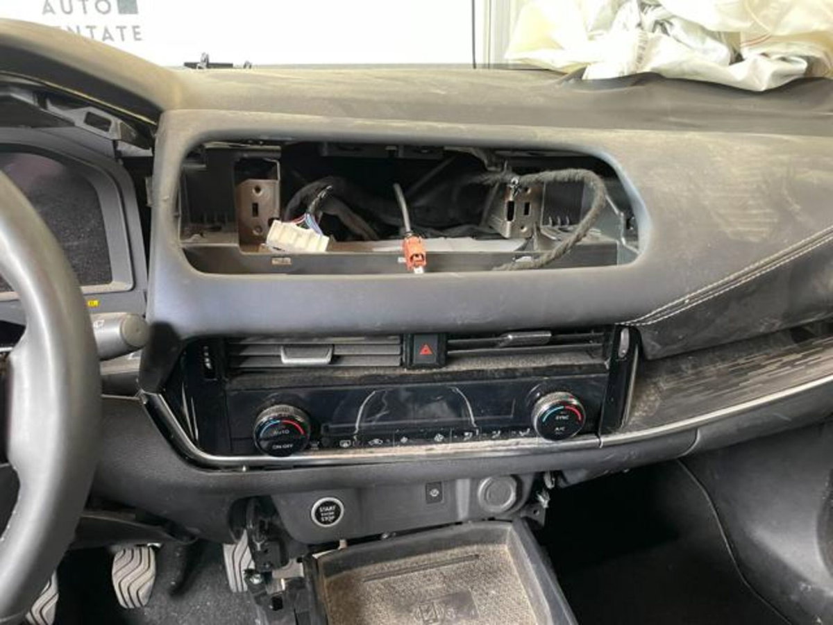 Nissan Qashqai 1.3 mhev Tekna 2wd 140cv (17)