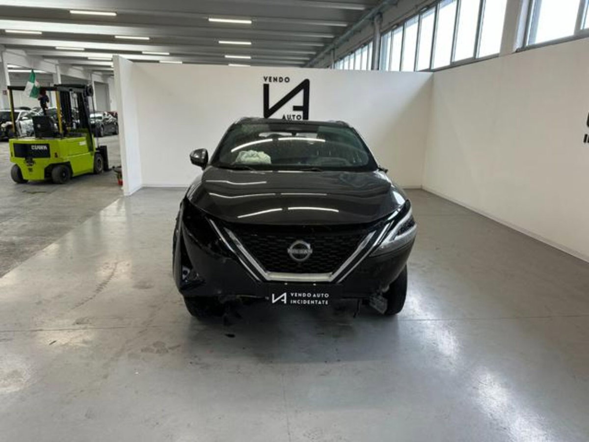 Nissan Qashqai 1.3 mhev Tekna 2wd 140cv (2)