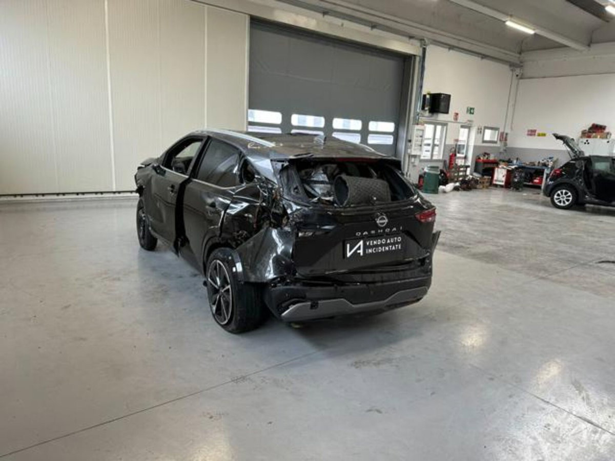 Nissan Qashqai 1.3 mhev Tekna 2wd 140cv (5)