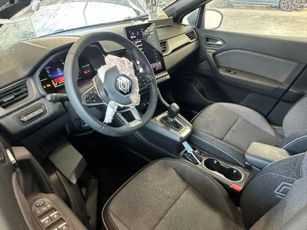 Renault Captur Full Hybrid E-Tech 145 CV Techno (17)