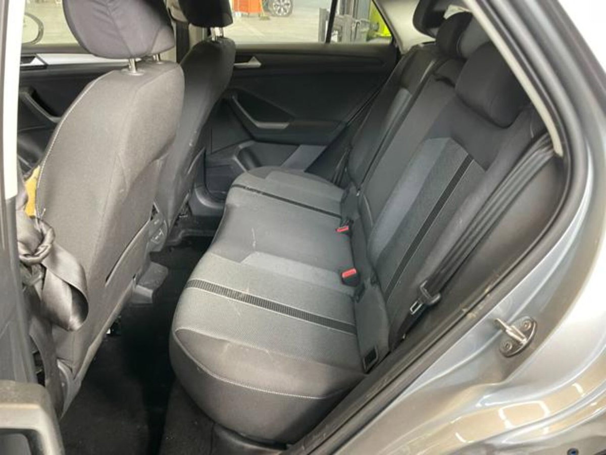 Volkswagen T-Roc 1.0 TSI Life (13)