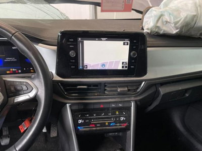 Volkswagen T-Roc 1.0 TSI Life (17)