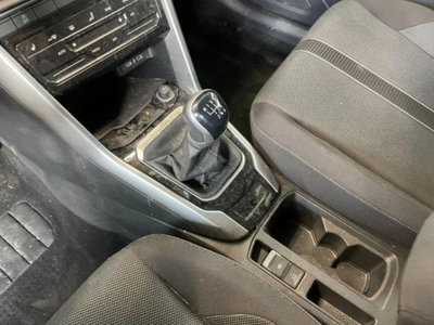 Volkswagen T-Roc 1.0 TSI Life (18)