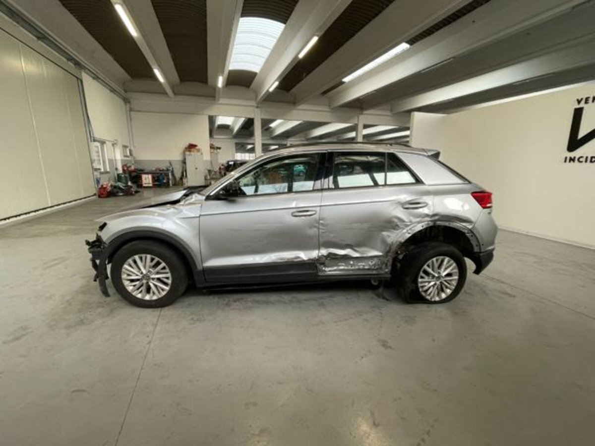 Volkswagen T-Roc 1.0 TSI Life (4)