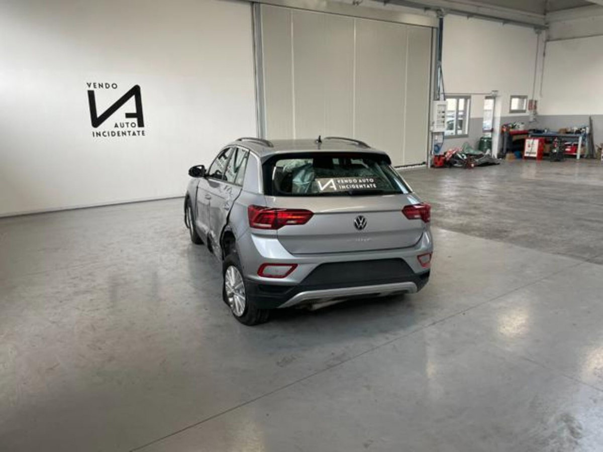 Volkswagen T-Roc 1.0 TSI Life (5)