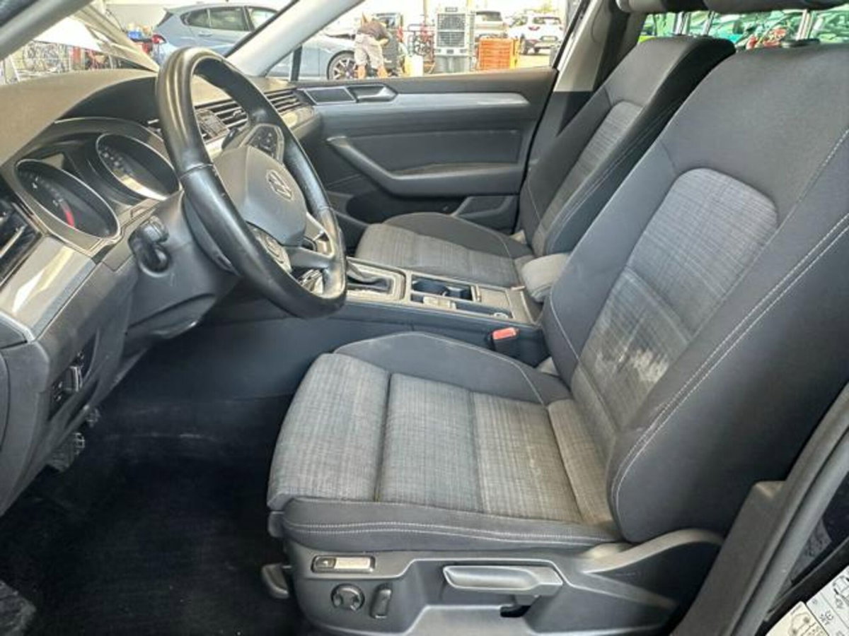 Volkswagen Passat Variant 2.0 TDI SCR EVO DSG Business (12)
