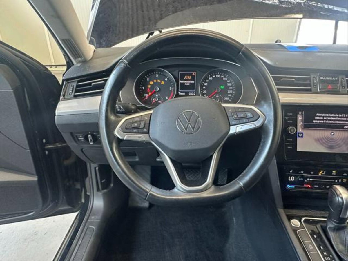 Volkswagen Passat Variant 2.0 TDI SCR EVO DSG Business (16)