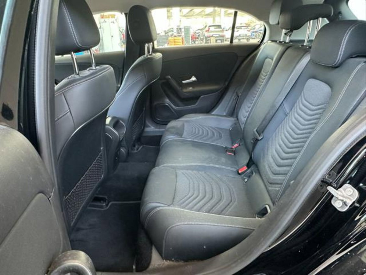 Mercedes-Benz Classe A 180 d Business Extra auto (14)