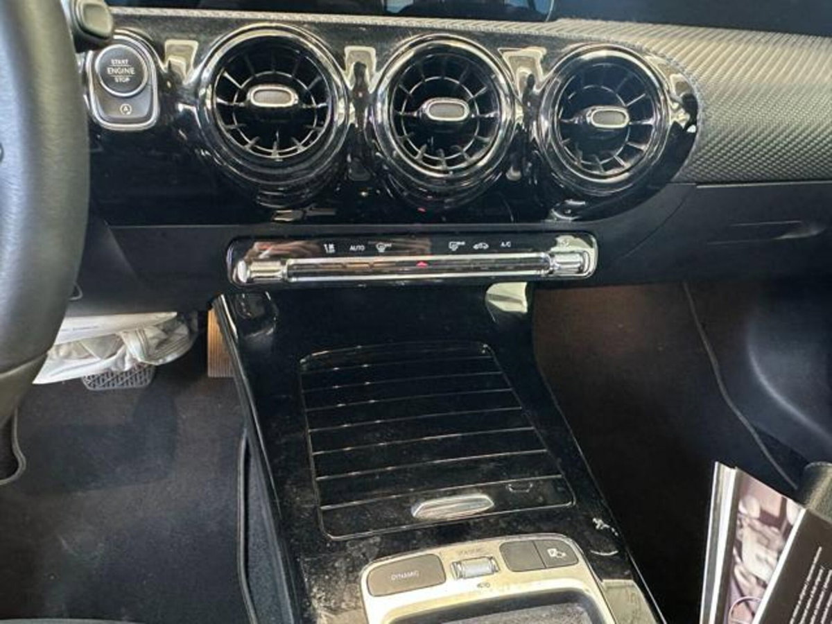 Mercedes-Benz Classe A 180 d Business Extra auto (18)