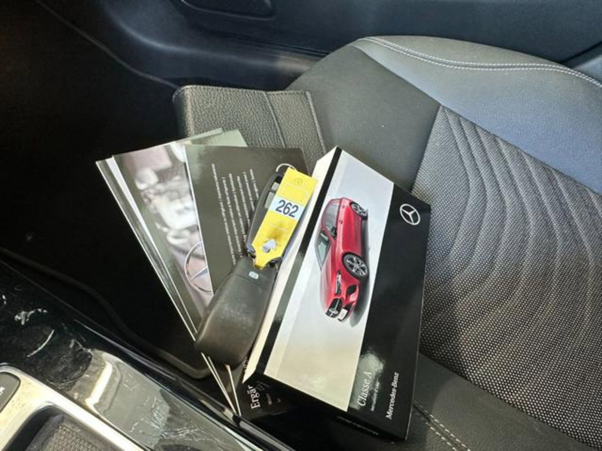 Mercedes-Benz Classe A 180 d Business Extra auto (19)