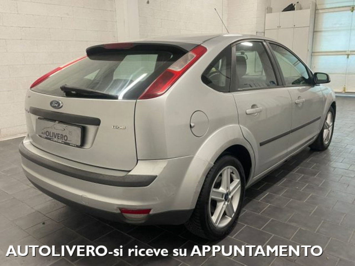 Ford Focus 1.6 TDCi (90CV) 5p. (4)
