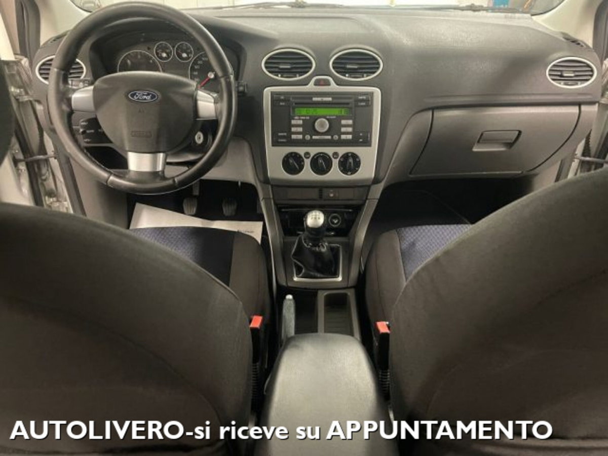Ford Focus 1.6 TDCi (90CV) 5p. (8)