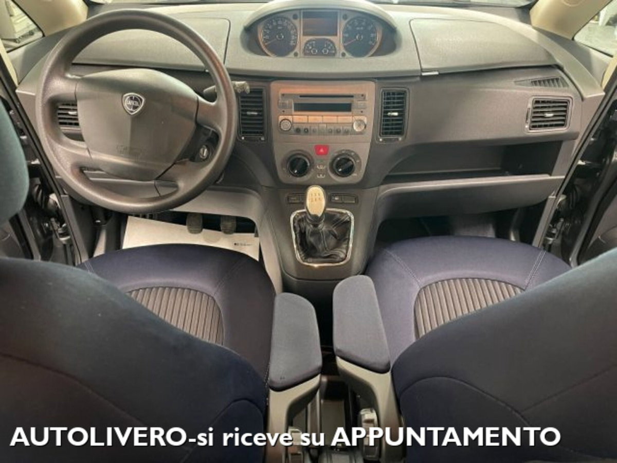 Lancia Musa 1.4 Oro (7)