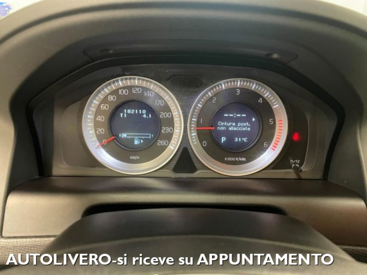 Volvo XC60 D3 AWD Geartronic Kinetic (12)