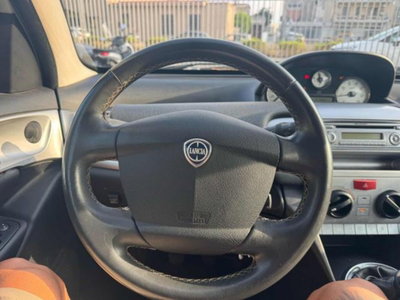 Lancia Ypsilon 1.4 Argento Ecochic GPL (10)
