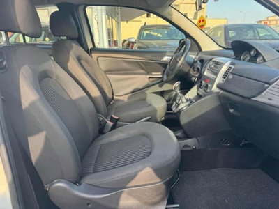 Lancia Ypsilon 1.4 Argento Ecochic GPL (12)