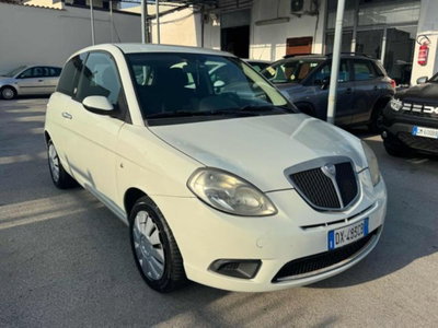 Lancia Ypsilon 1.4 Argento Ecochic GPL (3)