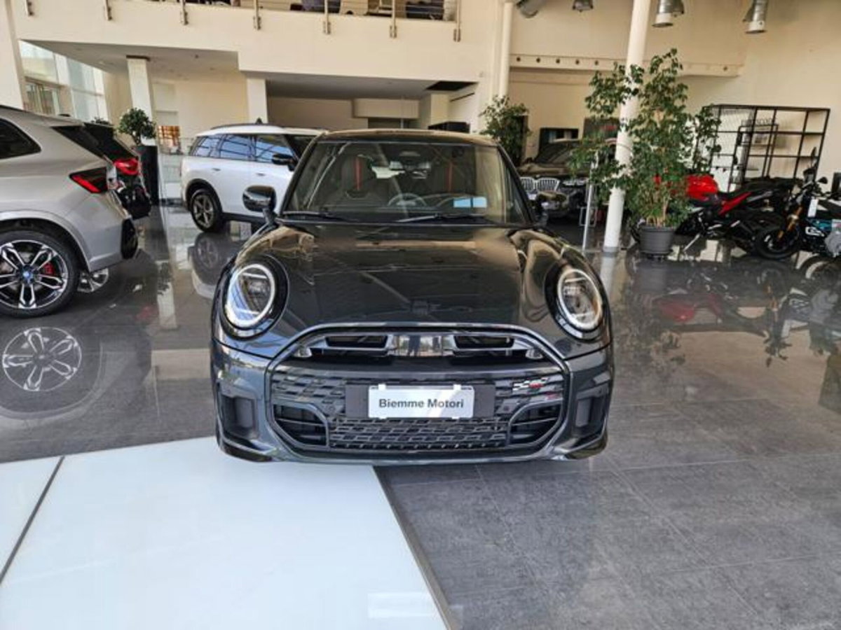 MINI Mini 5p 1.5 C JCW auto (2)