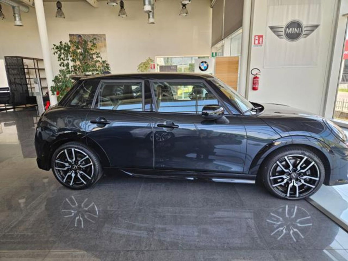 MINI Mini 5p 1.5 C JCW auto (4)